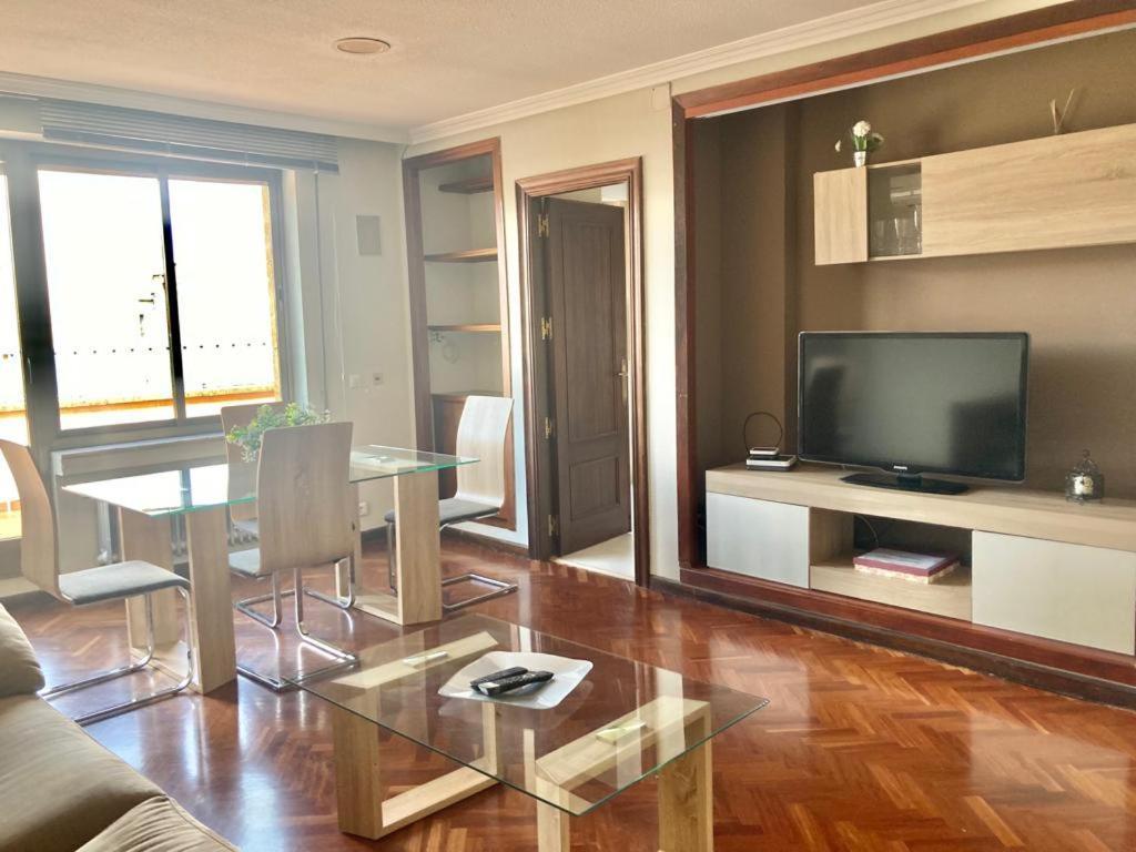 Apartamentos Azafranal-Parking Gratis- Salamanca Ngoại thất bức ảnh