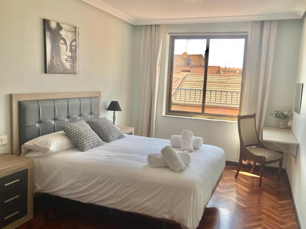 Apartamentos Azafranal-Parking Gratis- Salamanca Ngoại thất bức ảnh